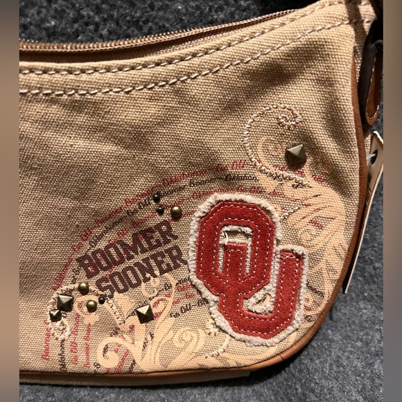 OU Boomer Sooner Fossil Hobo Bag NWT - Picture 2 of 12